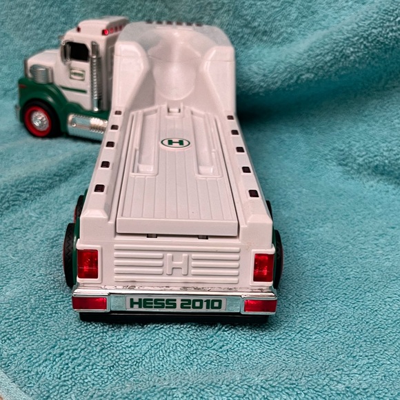 HESS 2010 TOY TRUCK AND JET. Excellent Condition - Picture 7 of 13